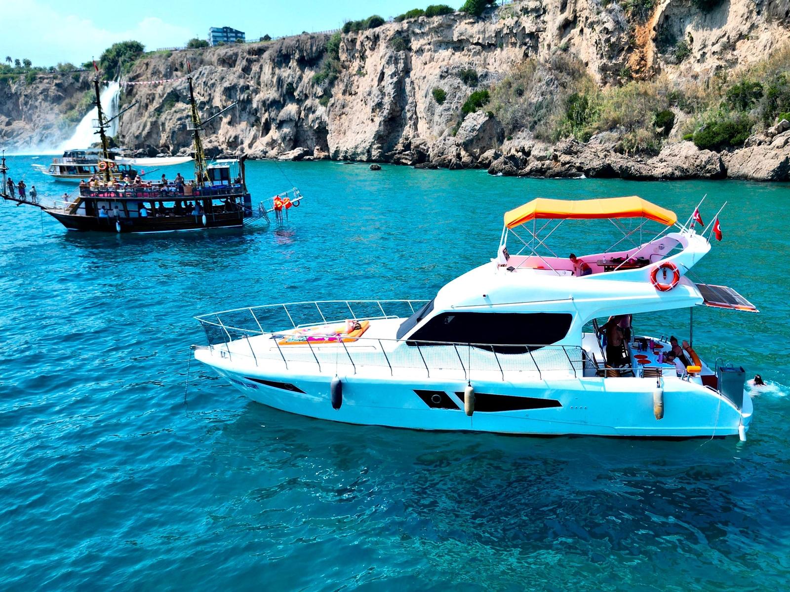 Antalya Kundu Yacht Charter 16m Custom Built 45